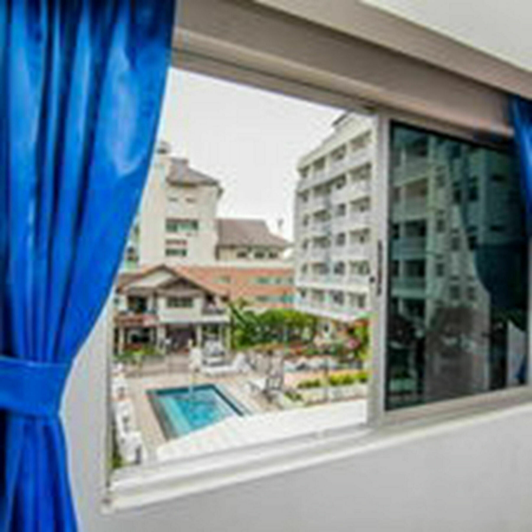 Hotel Sutus Court 2 Pattaya Exterior foto