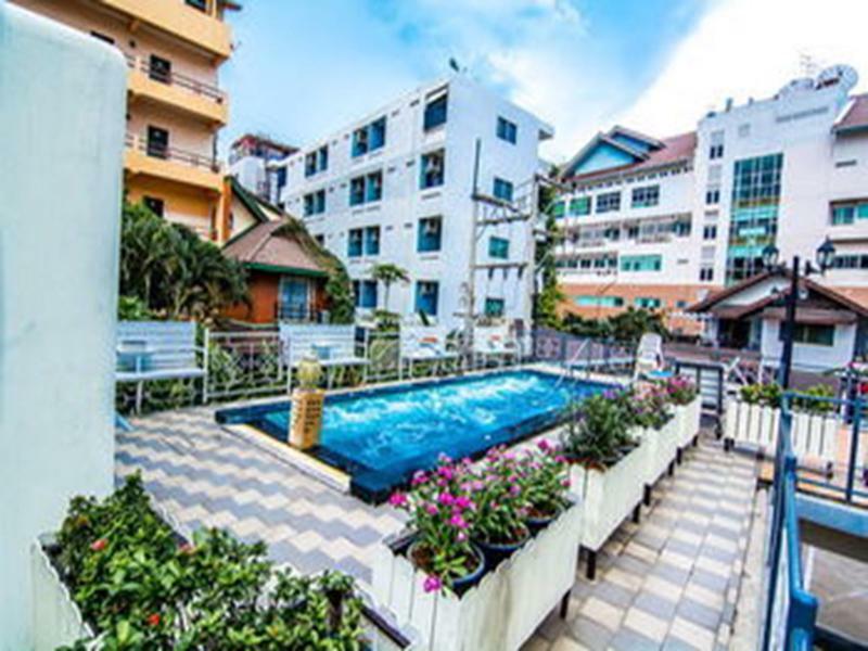 Hotel Sutus Court 2 Pattaya Exterior foto